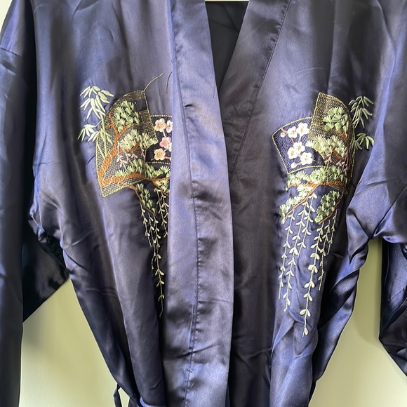 Long Japanese robe - Picture 2 of 4
